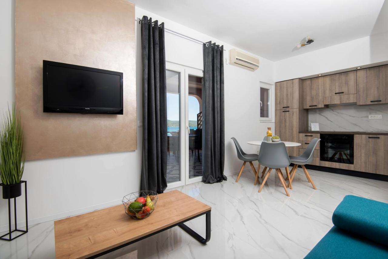 Euroholiday Apartments Turanj Buitenkant foto