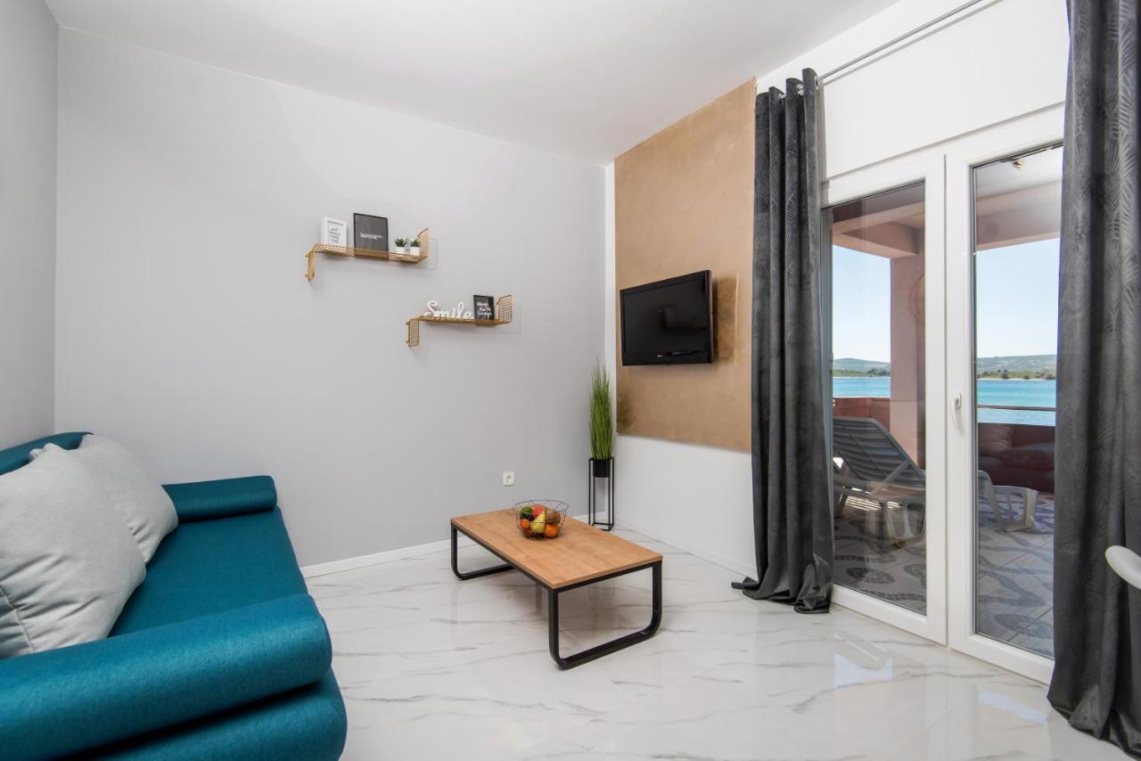 Euroholiday Apartments Turanj Buitenkant foto
