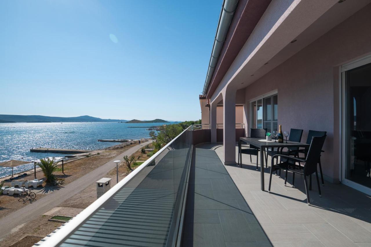 Euroholiday Apartments Turanj Buitenkant foto